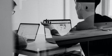 Nguồn: Charles Delvuvio/Unsplash