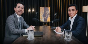 Ông Gaku Echizenya (bên trái)- CEO VietnamWorks