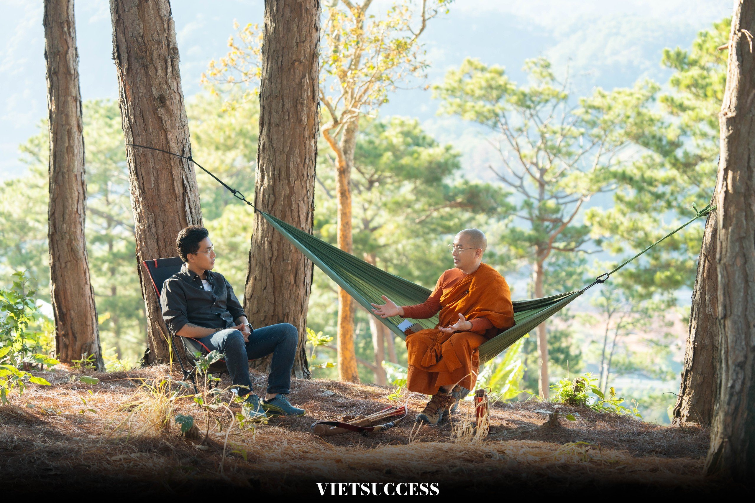 Nếu con muốn ở với cha mẹ thì quá tốt nhưng nếu điều đó không giúp ích cho sự phát triển của con thì cha mẹ hãy để con rời khỏi vòng tay của mình.